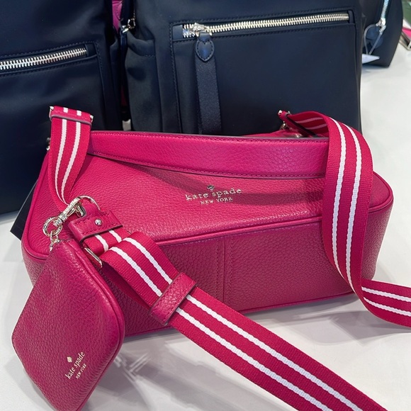 Kate Spade Rosie Shoulder Bag With Tech Attachment AirPod 
Renaissance Rosie
NWT - Picture 8 of 16